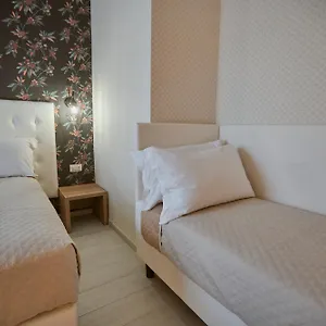Castrichella Boutique Rome Airport Италия